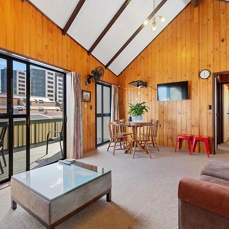 Downtown Mountview - Mt Maunganui Holiday Home เมาท์มองานุย ภายนอก รูปภาพ