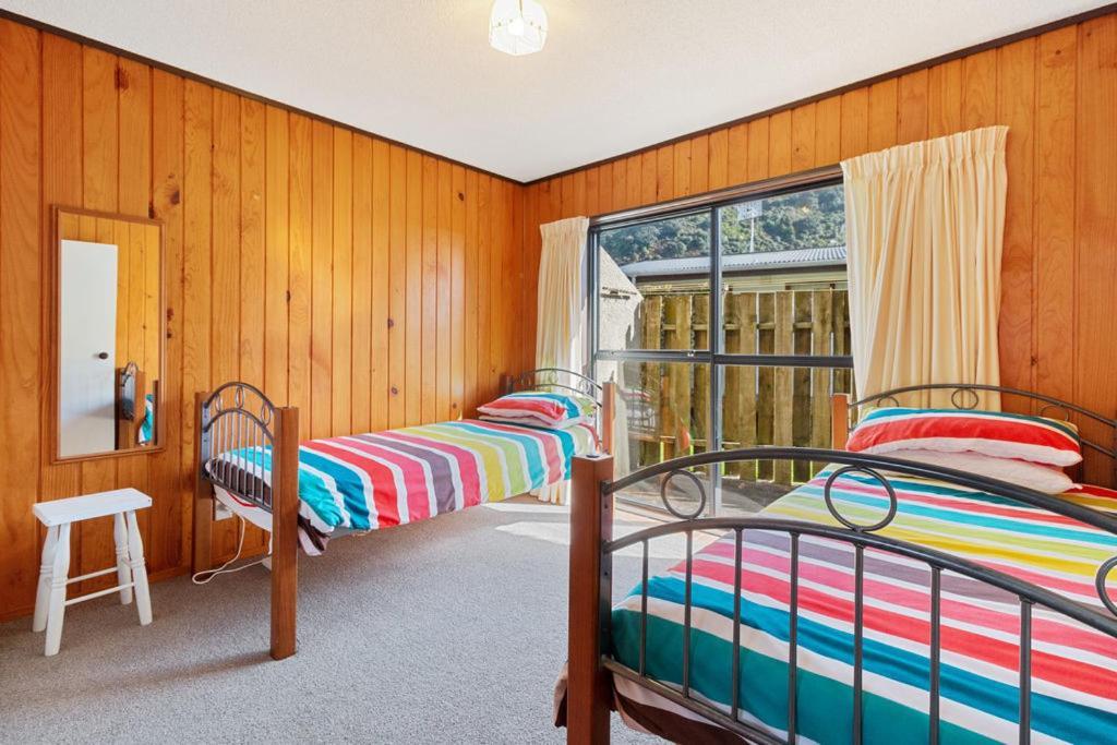 Downtown Mountview - Mt Maunganui Holiday Home เมาท์มองานุย ภายนอก รูปภาพ