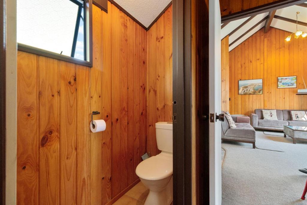 Downtown Mountview - Mt Maunganui Holiday Home เมาท์มองานุย ภายนอก รูปภาพ