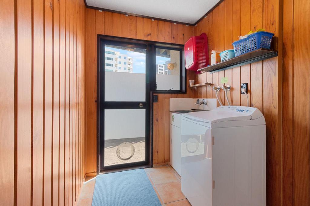 Downtown Mountview - Mt Maunganui Holiday Home เมาท์มองานุย ภายนอก รูปภาพ