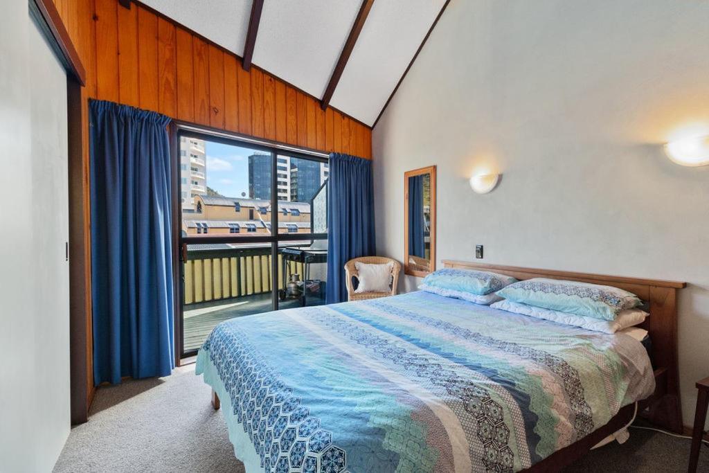 Downtown Mountview - Mt Maunganui Holiday Home เมาท์มองานุย ภายนอก รูปภาพ